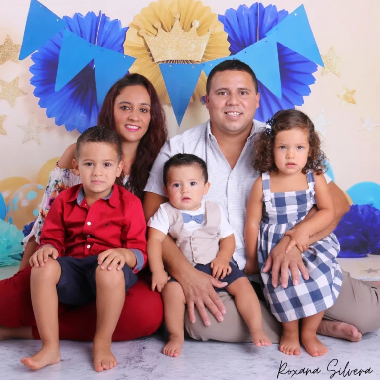 Sesión de fotos familiares - Roxana Silvera estudio fotográfico en Alcobendas