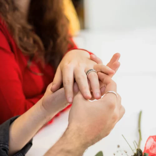 Fotografía de pedidas de mano